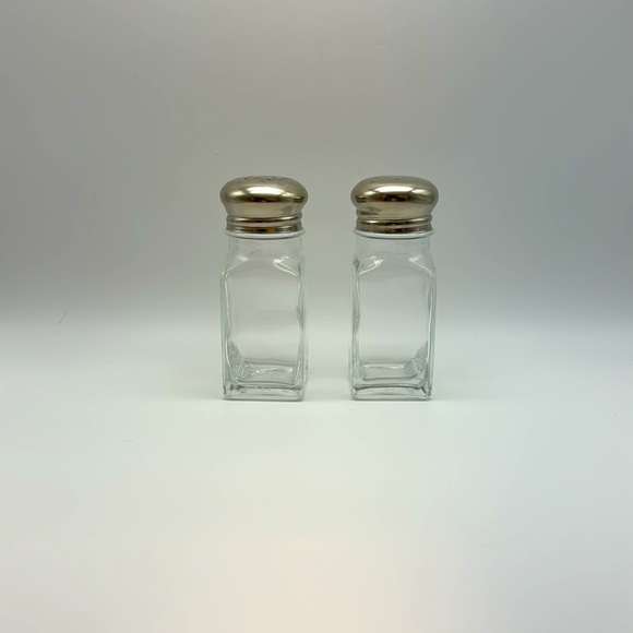 Classic Clear Glass Refillable Salt & Pepper Shaker Set w/ Stainless Steel Lids - Picture 6 of 7
